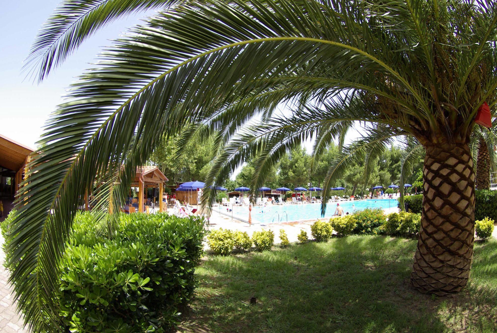 Villaggio Albatros Resort Lesina Exteriér fotografie